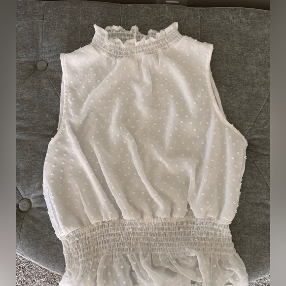 Women’s white blouse - Picture 1 of 2